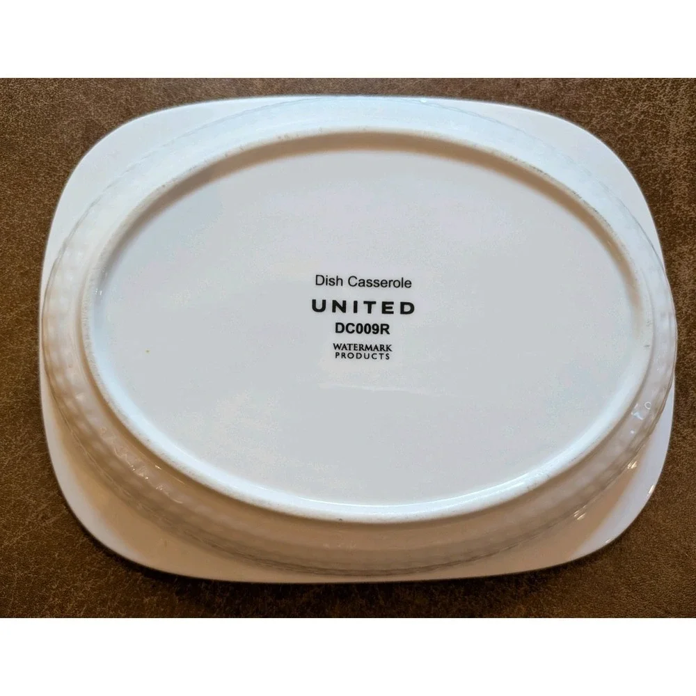 Set of 4 United Airlines First Class Casserole Dishes White Ceramic DC009R